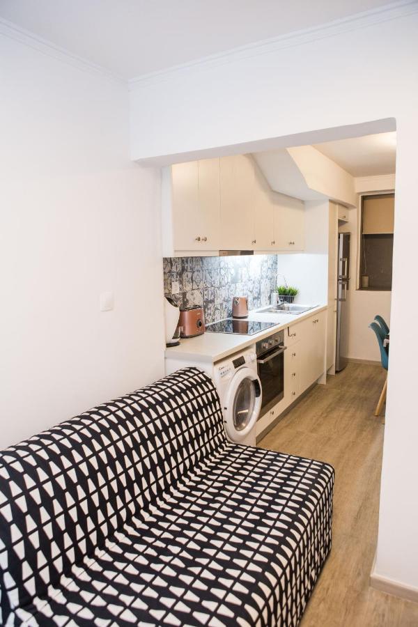 Stylish, Comfortable, Basement Loft-Like Apartment With Amenities Athènes Extérieur photo