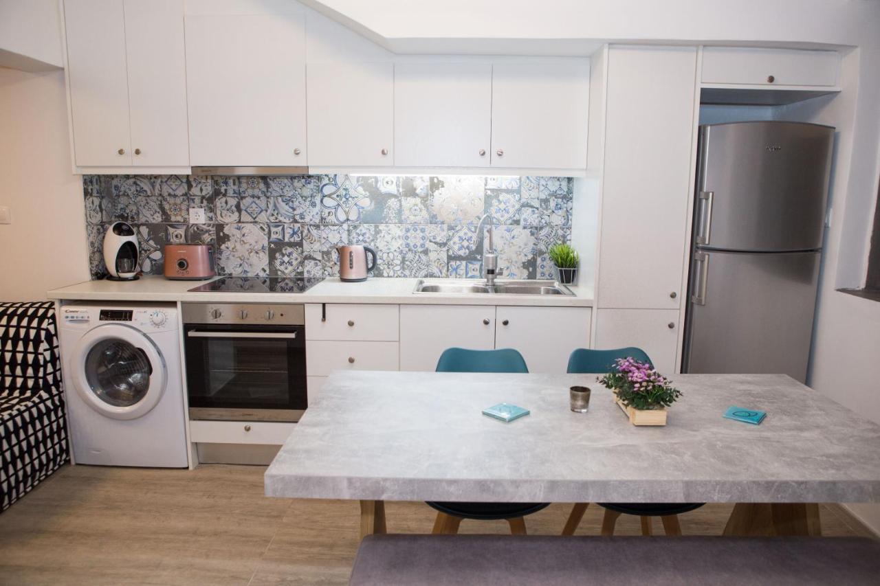 Stylish, Comfortable, Basement Loft-Like Apartment With Amenities Athènes Extérieur photo