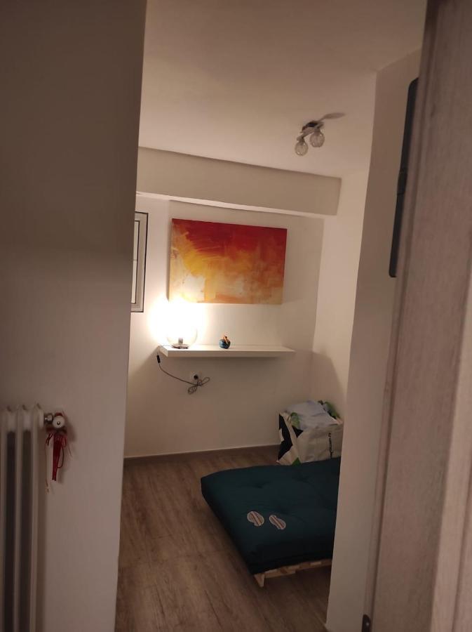 Stylish, Comfortable, Basement Loft-Like Apartment With Amenities Athènes Extérieur photo