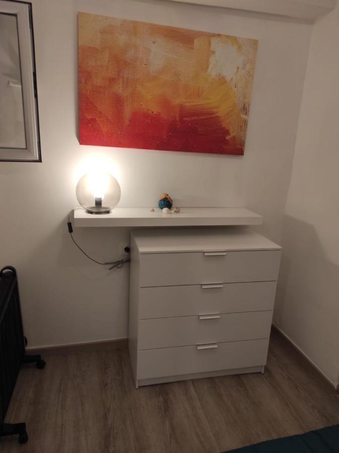 Stylish, Comfortable, Basement Loft-Like Apartment With Amenities Athènes Extérieur photo