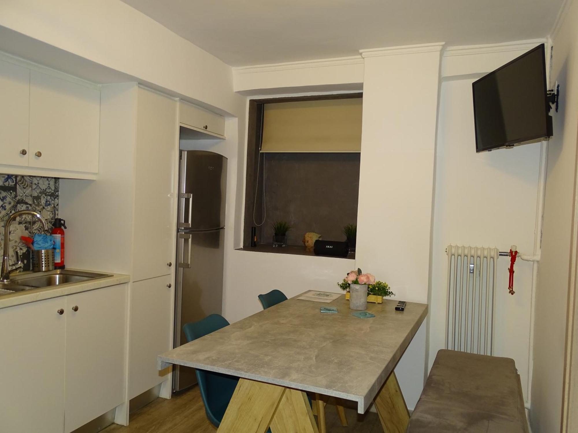 Stylish, Comfortable, Basement Loft-Like Apartment With Amenities Athènes Extérieur photo
