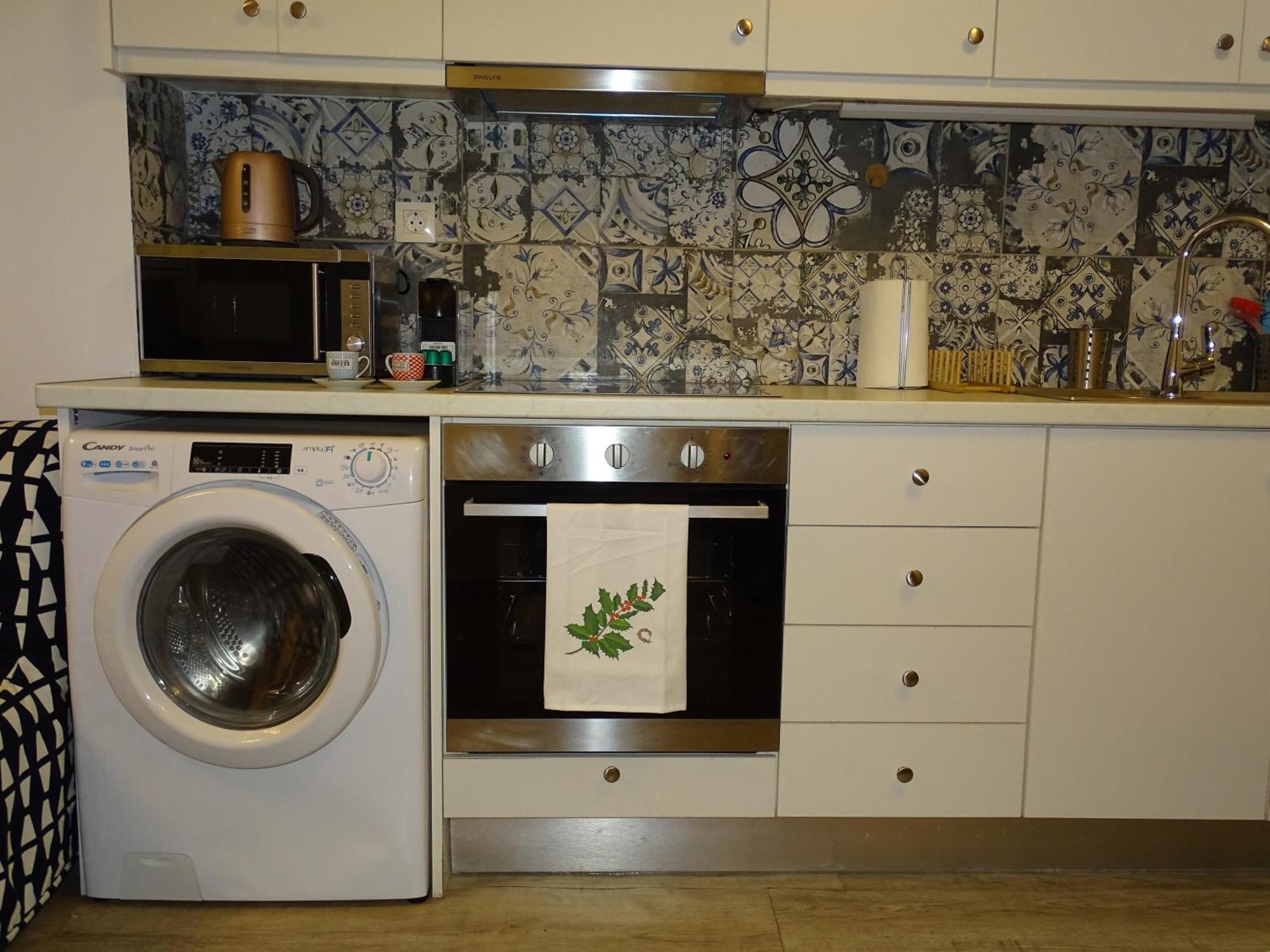 Stylish, Comfortable, Basement Loft-Like Apartment With Amenities Athènes Extérieur photo